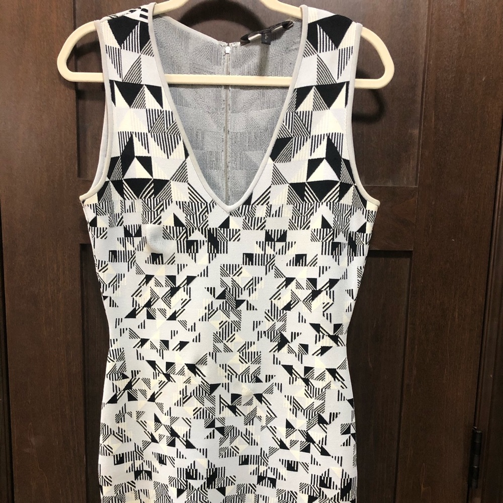BCBG Maxazria Geometric Bodycon Dress Medium